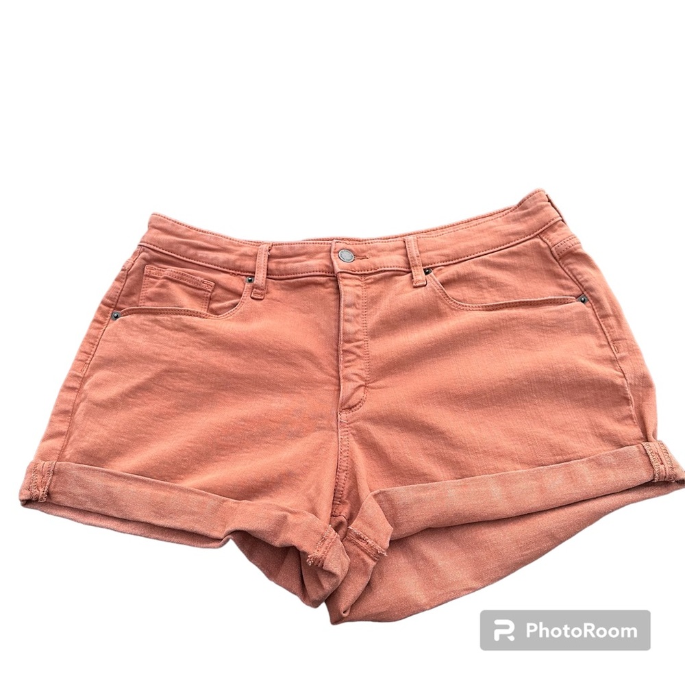 Universal threads shorts, size 14, fall orange color, high rise midi‎